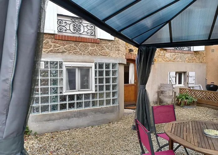 Apartment St Remy-Les-Chevreuse 5 Min Walk Rer B